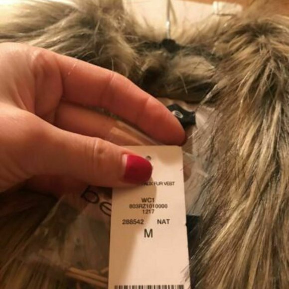 Bebe Faux Fur Vest Jacket Size Medium M Light Brow - Picture 11 of 12